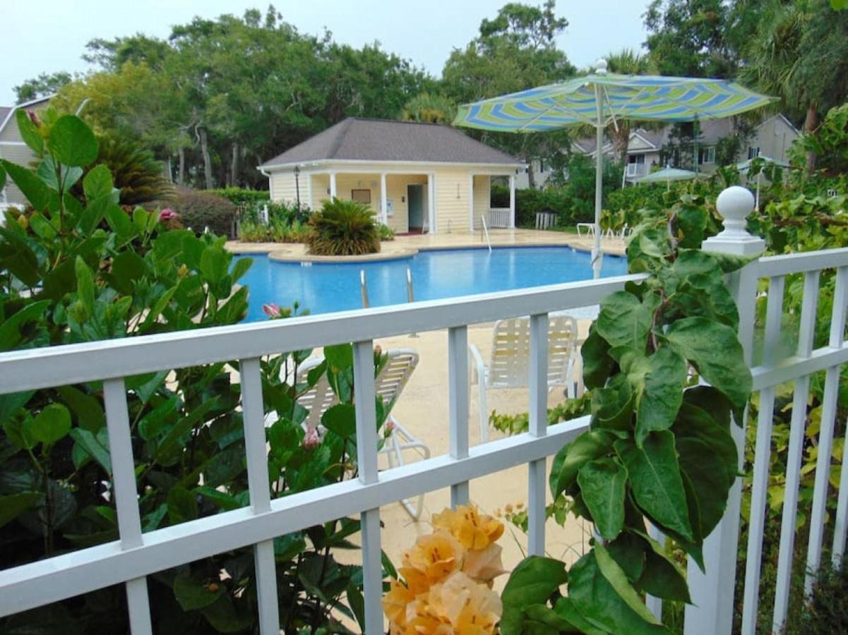 W2 Ocean Walk Resort Upstairs 2 Bed King And Two Twins Next To Back Pool St. Simons Island Kültér fotó